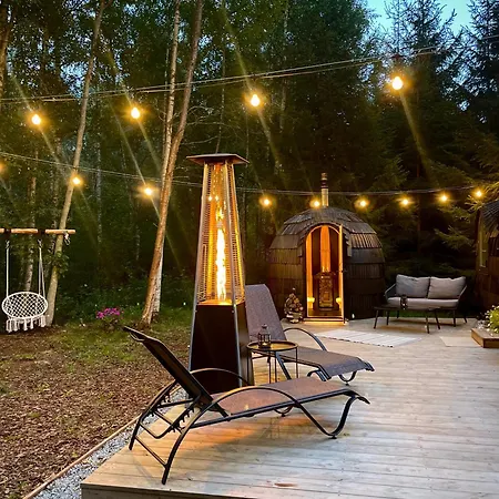 펜션 Pedaspae Igloo House And Sauna *