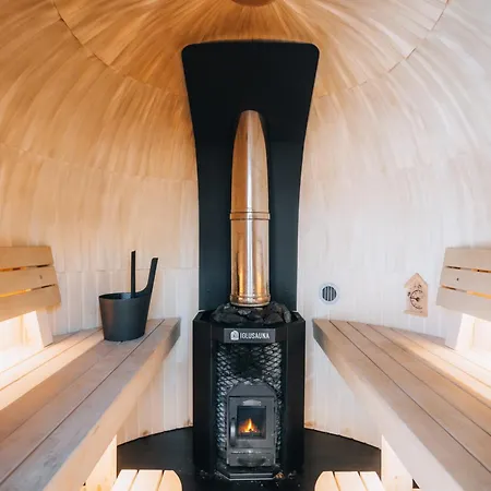 Prázdninový dům Pedaspae Igloo House And Sauna *
